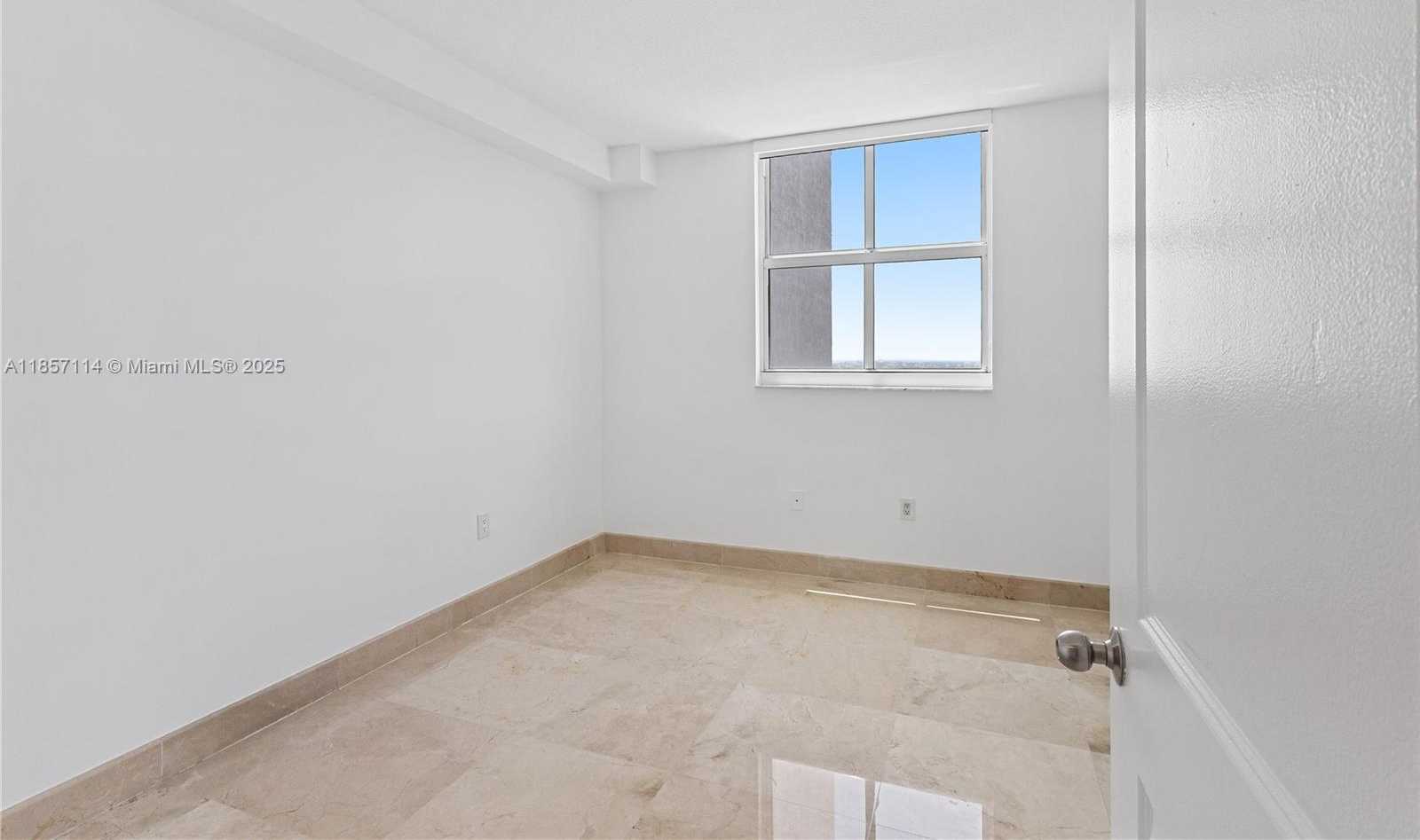 Small Image of 1250 SOUTH MIAMI AVE #3506, Miami Number 15