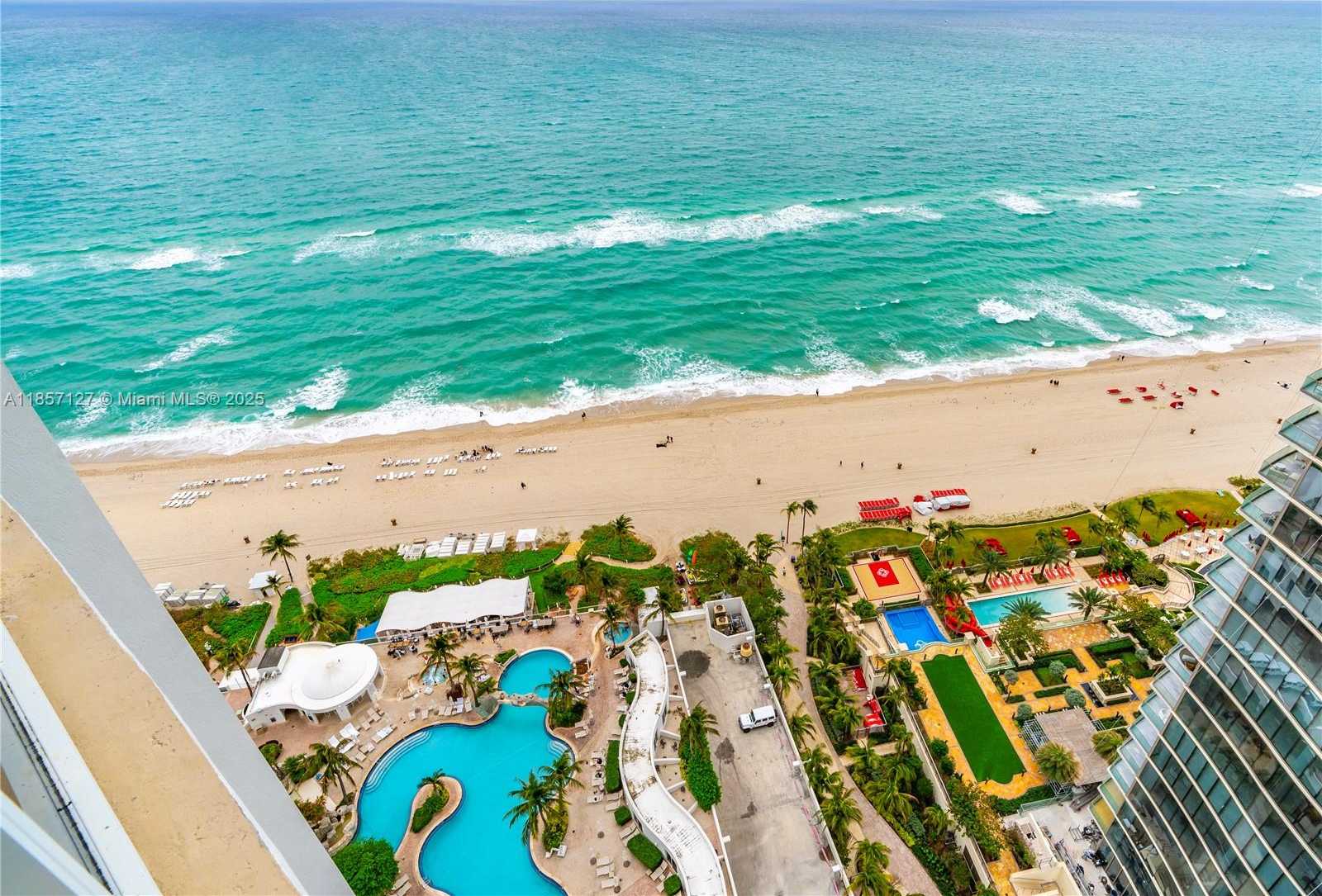 Small Image of 18001 COLLINS AVE #811, Sunny Isles Beach Number 4
