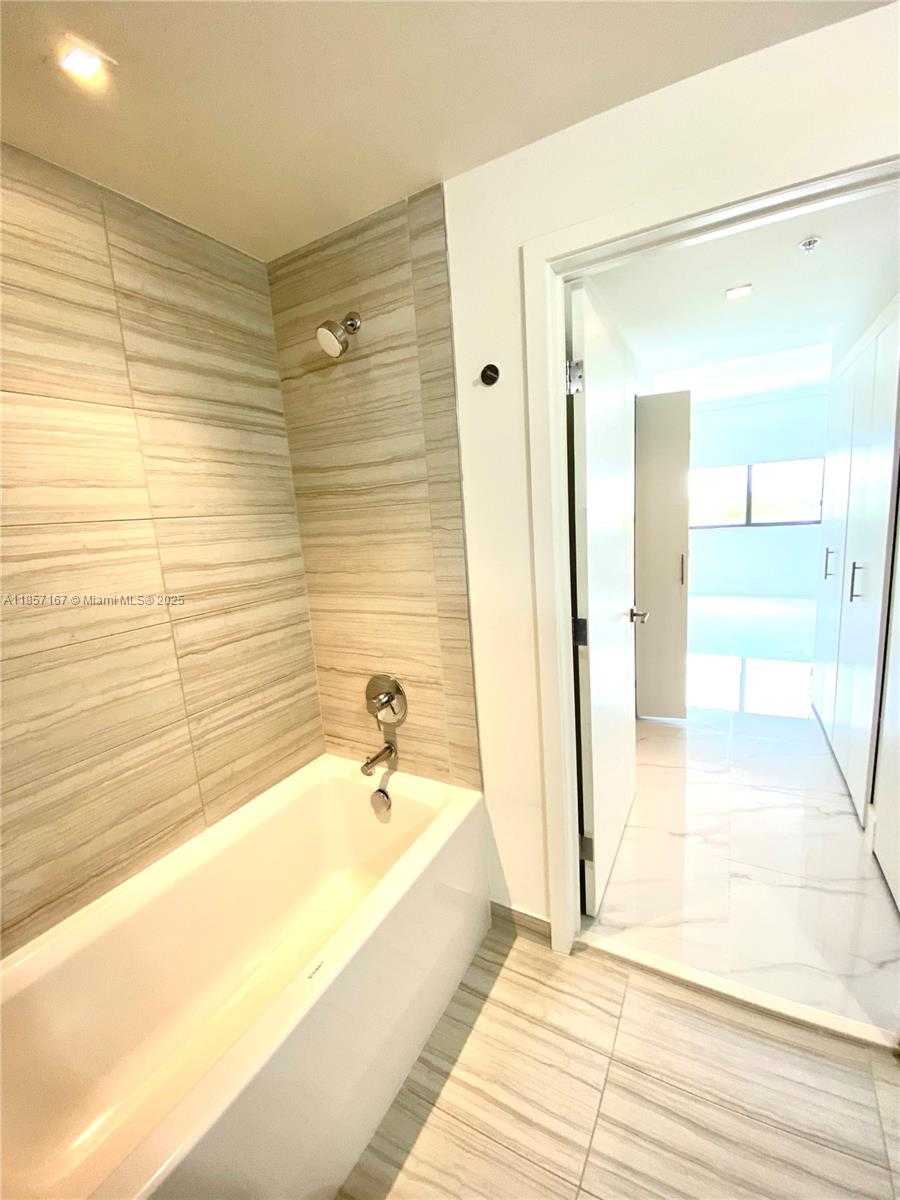 Small Image of 301 ALTARA AVE #625, Coral Gables Number 20