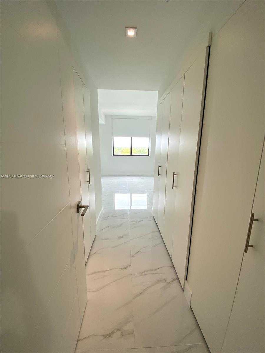 Small Image of 301 ALTARA AVE #625, Coral Gables Number 21