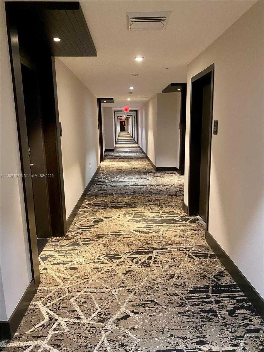 Small Image of 301 ALTARA AVE #625, Coral Gables Number 3