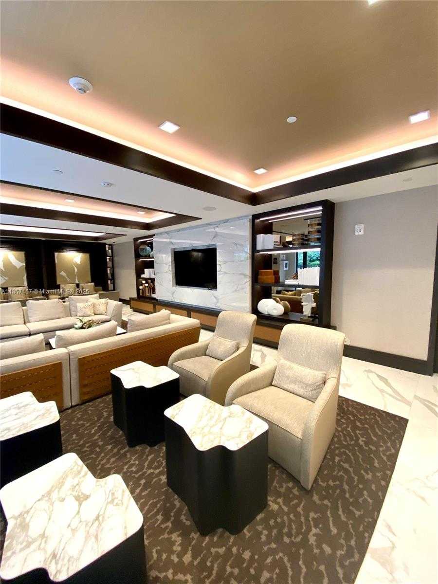 Small Image of 301 ALTARA AVE #625, Coral Gables Number 7