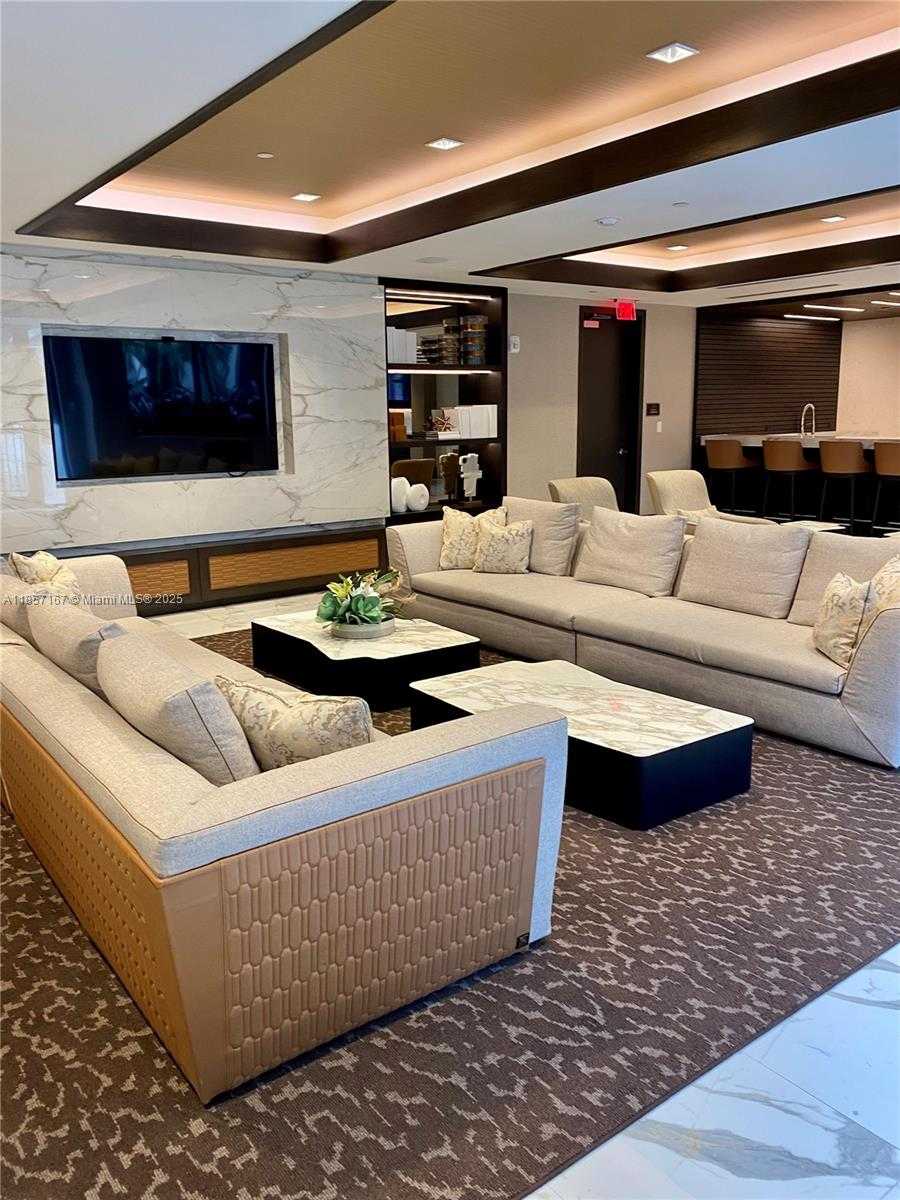 Small Image of 301 ALTARA AVE #625, Coral Gables Number 8