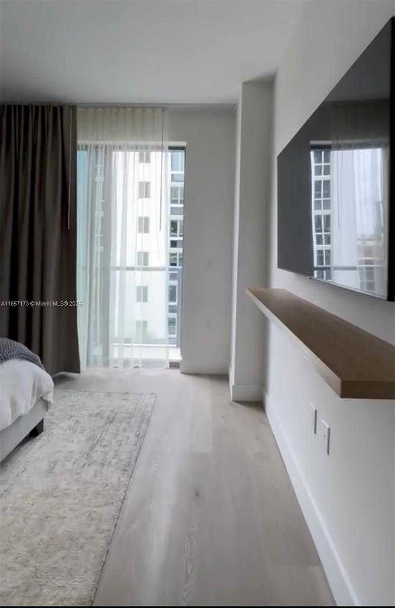 Small Image of 229 SOUTH WEST 9TH ST #403, Miami Number 4