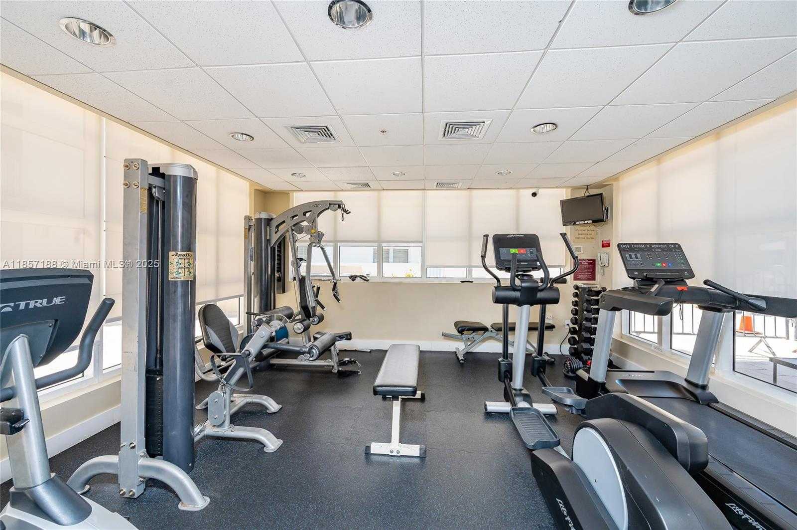 Small Image of 2030 SOUTH DOUGLAS RD #624, Coral Gables Number 14
