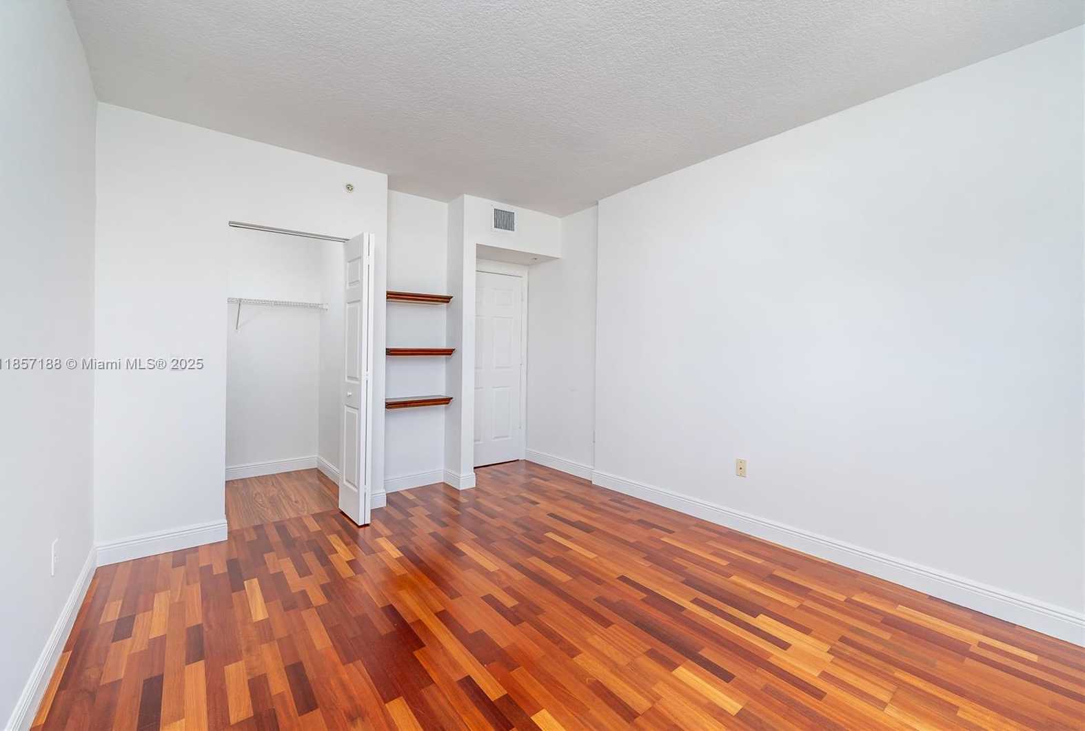 Small Image of 2030 SOUTH DOUGLAS RD #624, Coral Gables Number 22