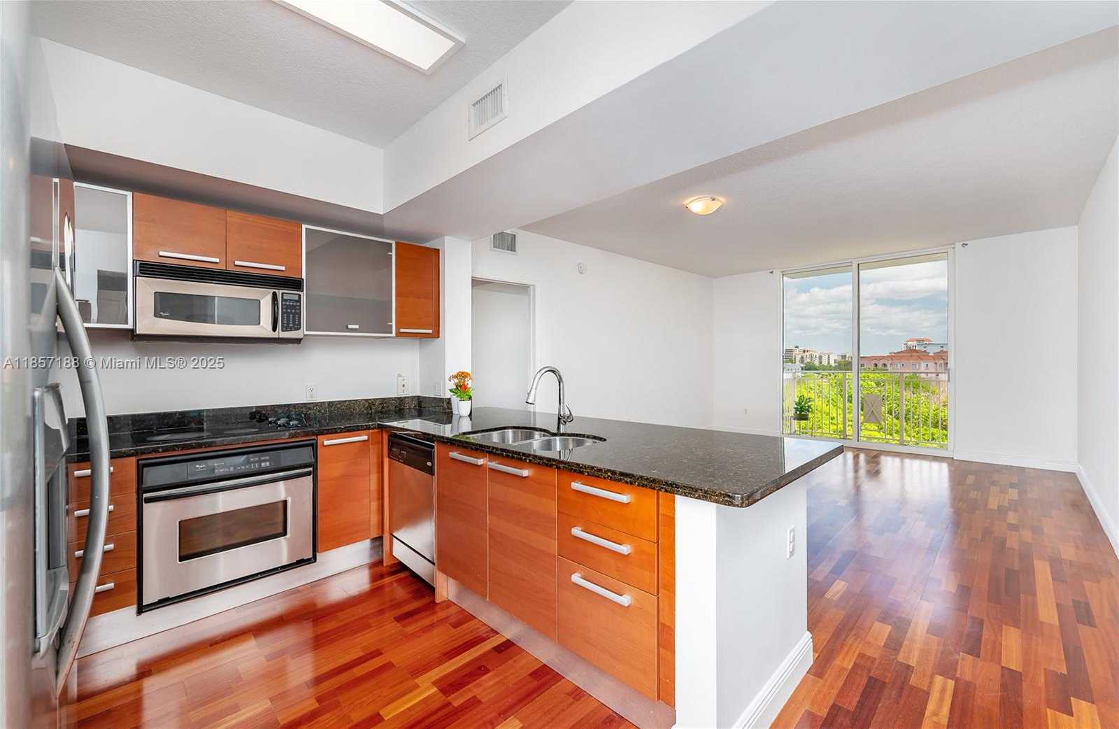 Small Image of 2030 SOUTH DOUGLAS RD #624, Coral Gables Number 4
