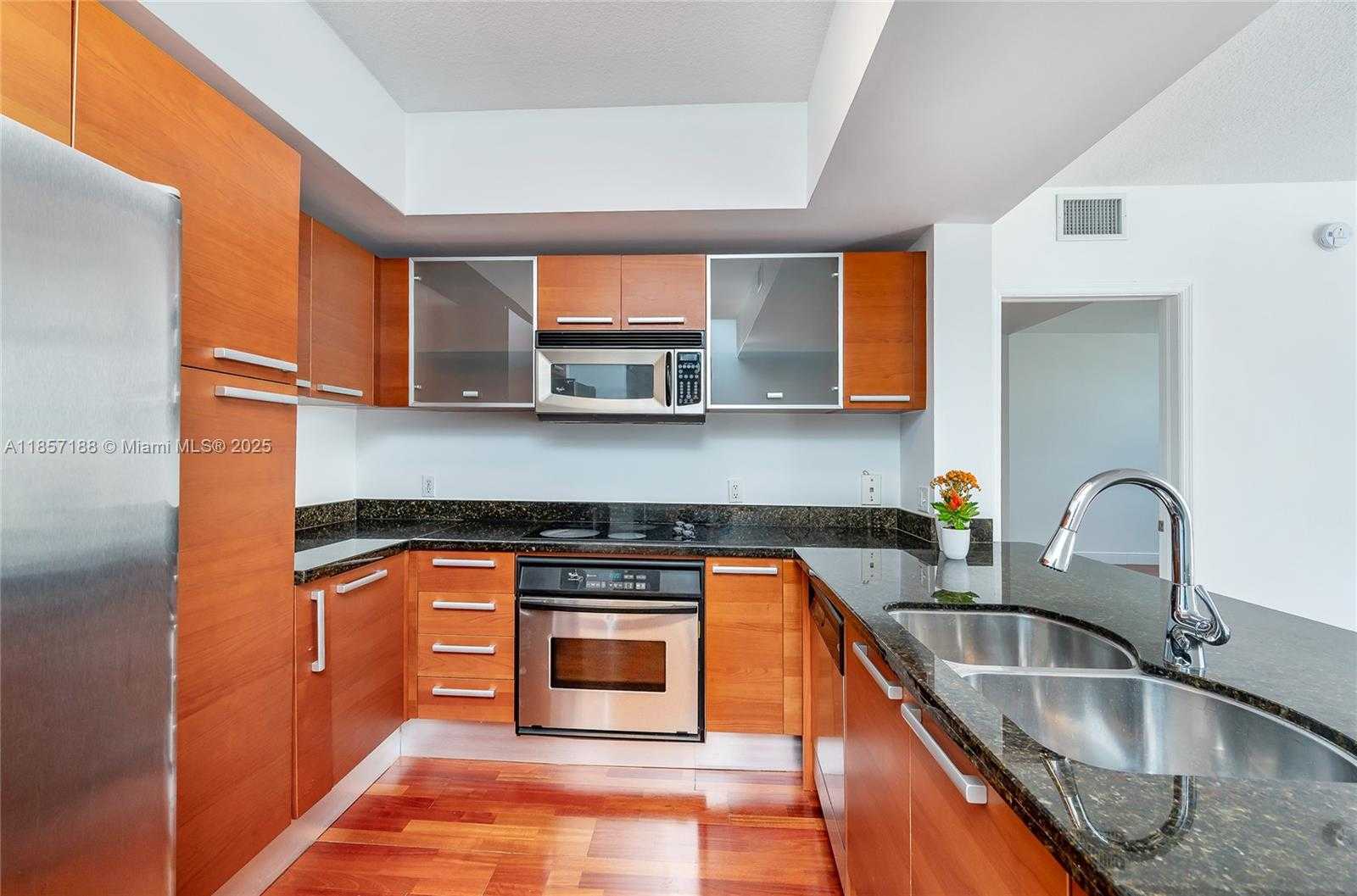 Small Image of 2030 SOUTH DOUGLAS RD #624, Coral Gables Number 8