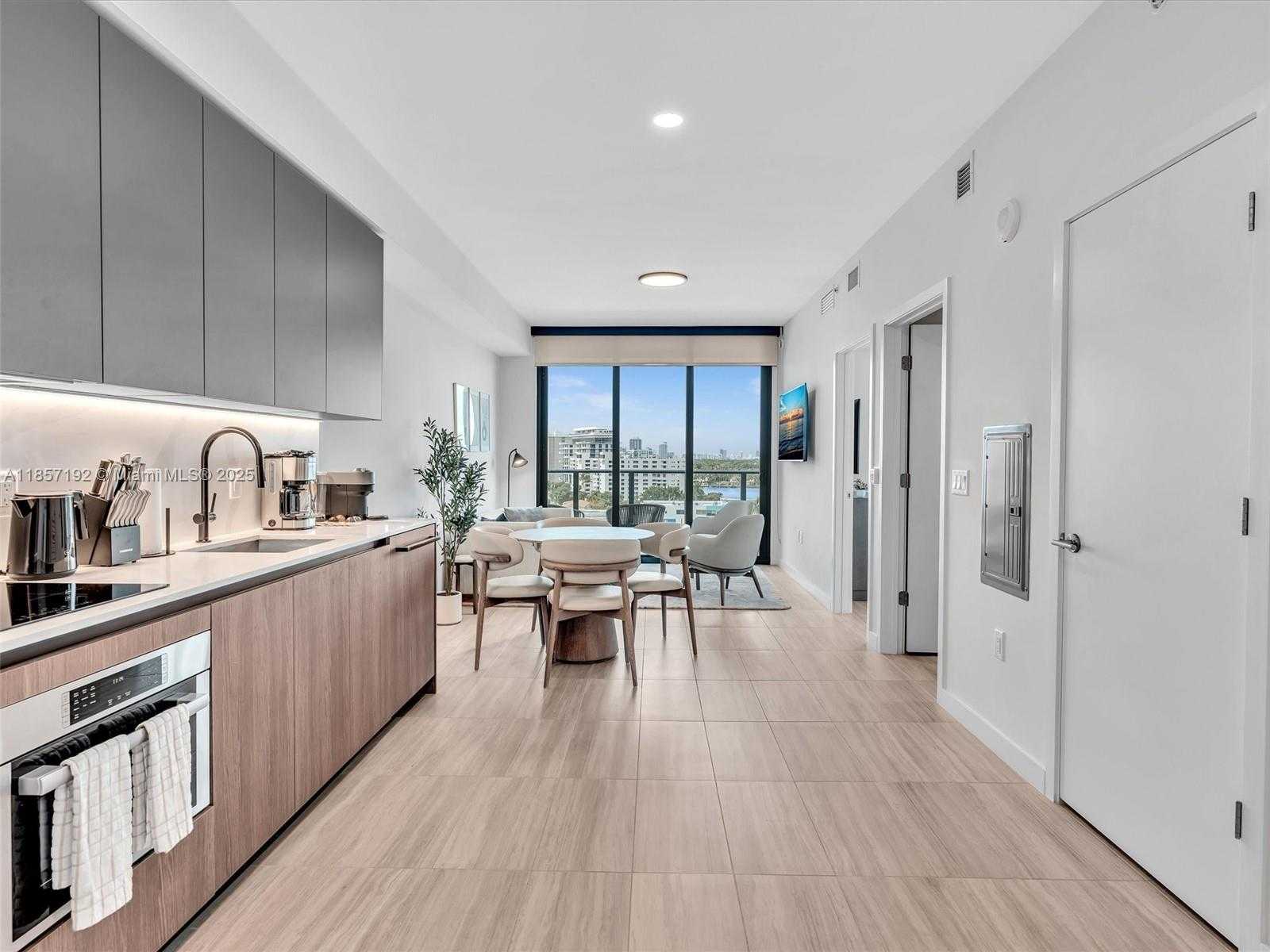 Small Image of 580 72ND ST #806, Miami Beach Number 4