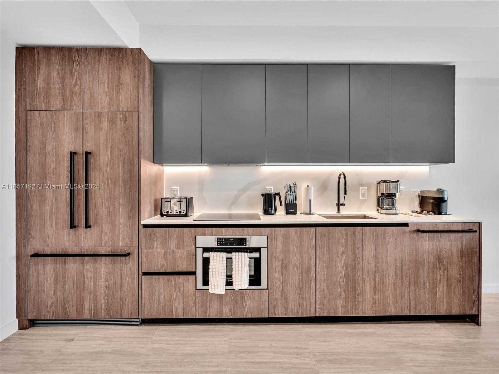 Small Image of 580 72ND ST #806, Miami Beach Number 5