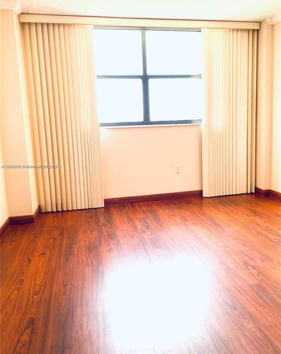 Small Image of 210 174TH ST #1103, Sunny Isles Beach Number 16