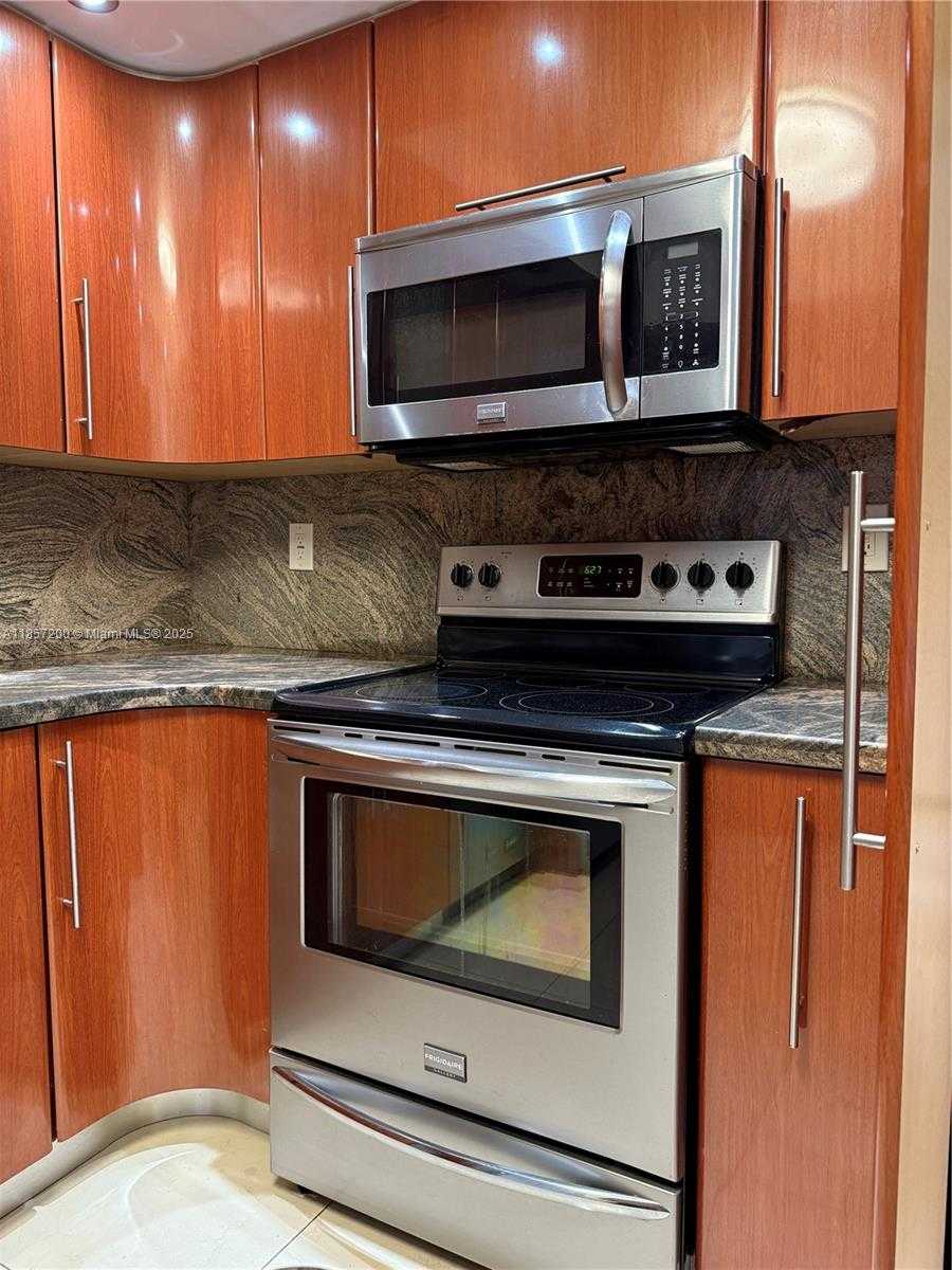 Small Image of 210 174TH ST #1103, Sunny Isles Beach Number 37