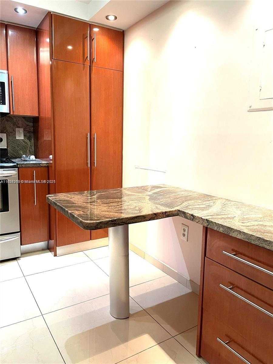 Small Image of 210 174TH ST #1103, Sunny Isles Beach Number 6