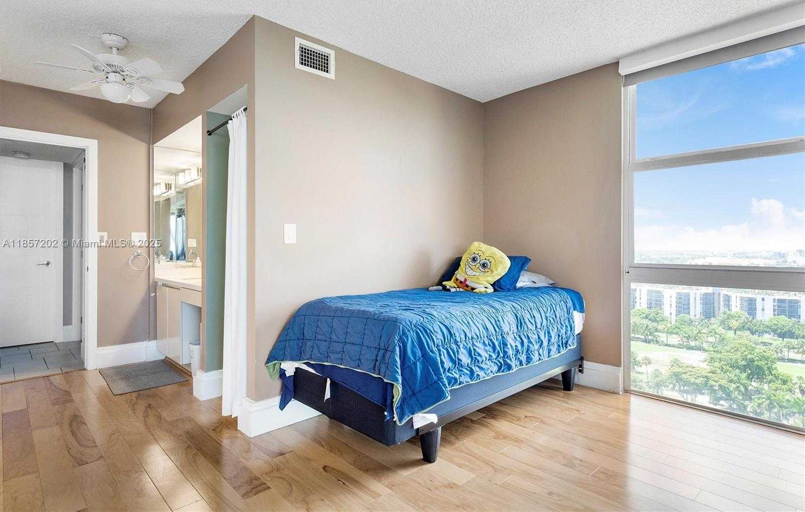 Small Image of 20379 WEST COUNTRY CLUB DR #1933, Aventura Number 22
