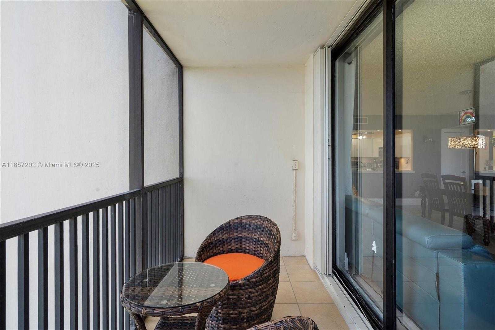 Small Image of 20379 WEST COUNTRY CLUB DR #1933, Aventura Number 29