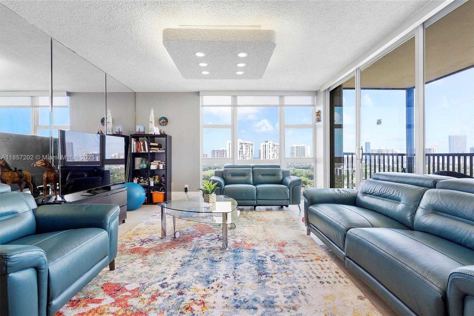 Small Image of 20379 WEST COUNTRY CLUB DR #1933, Aventura Number 5
