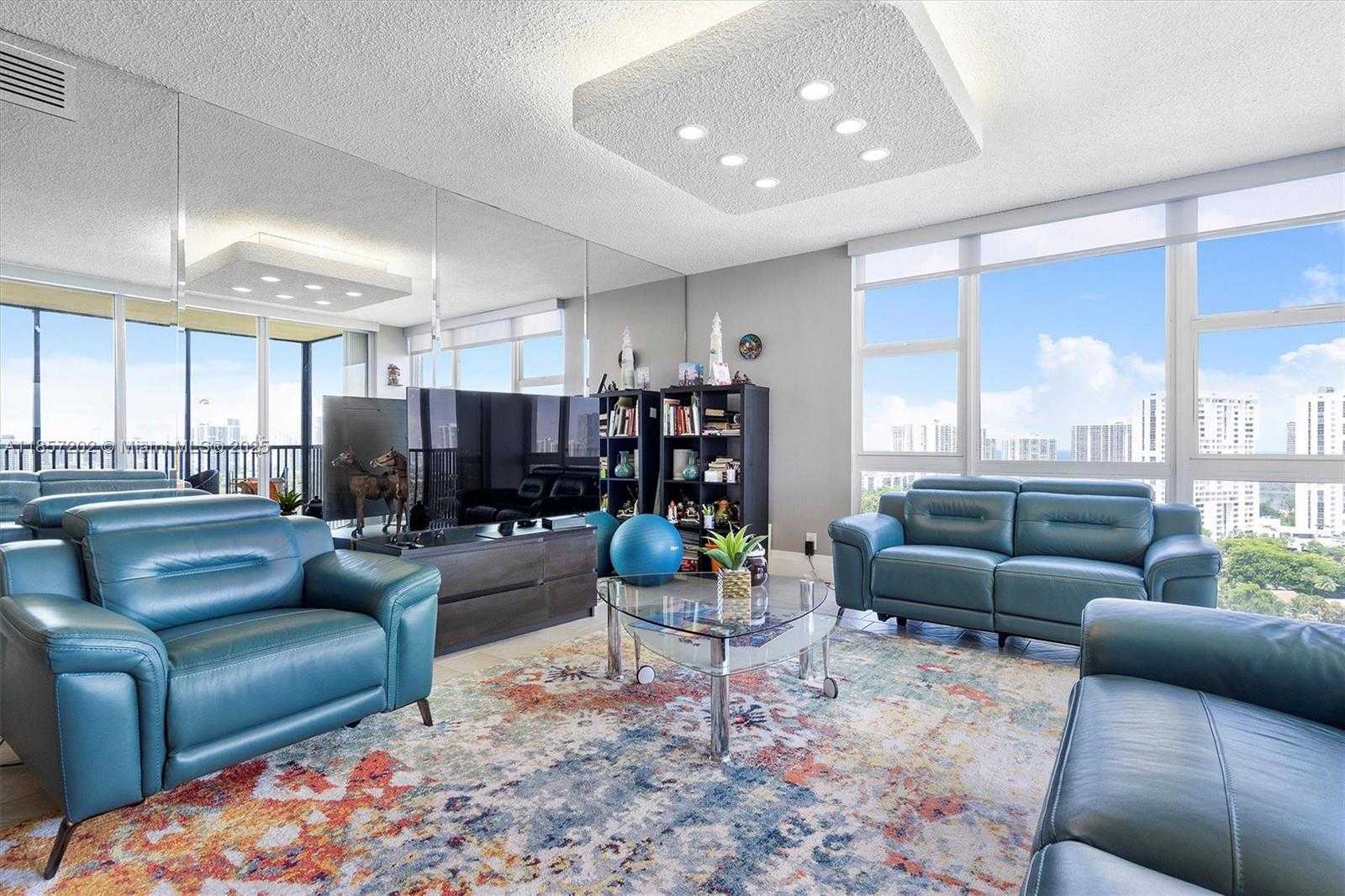 Small Image of 20379 WEST COUNTRY CLUB DR #1933, Aventura Number 6