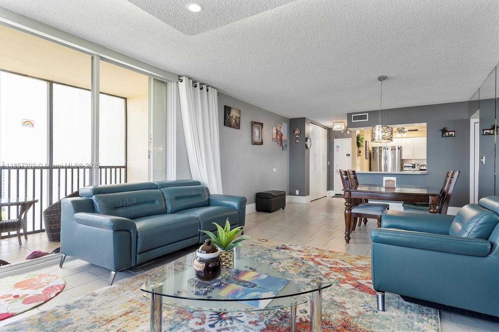 Small Image of 20379 WEST COUNTRY CLUB DR #1933, Aventura Number 9