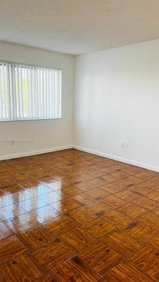Small Image of 14830 NARANJA LAKES BLVD #A2B, Homestead Number 11