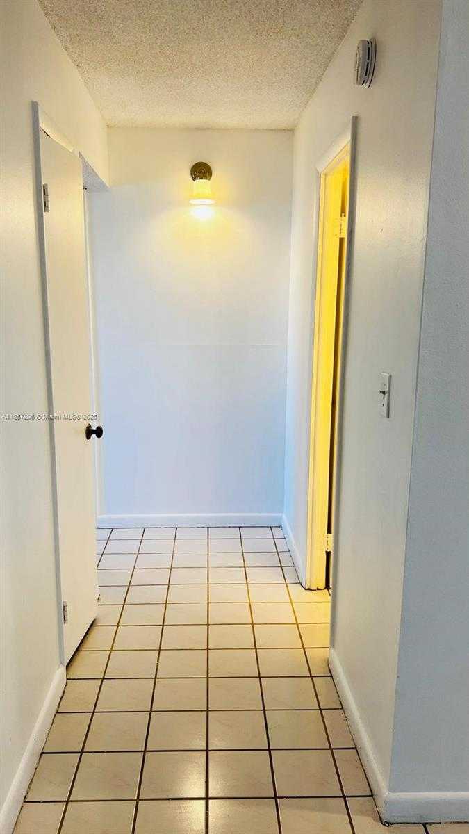 Small Image of 14830 NARANJA LAKES BLVD #A2B, Homestead Number 7
