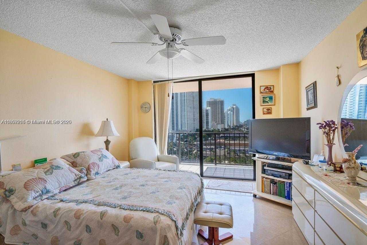 Small Image of 210 174TH ST #1403, Sunny Isles Beach Number 10