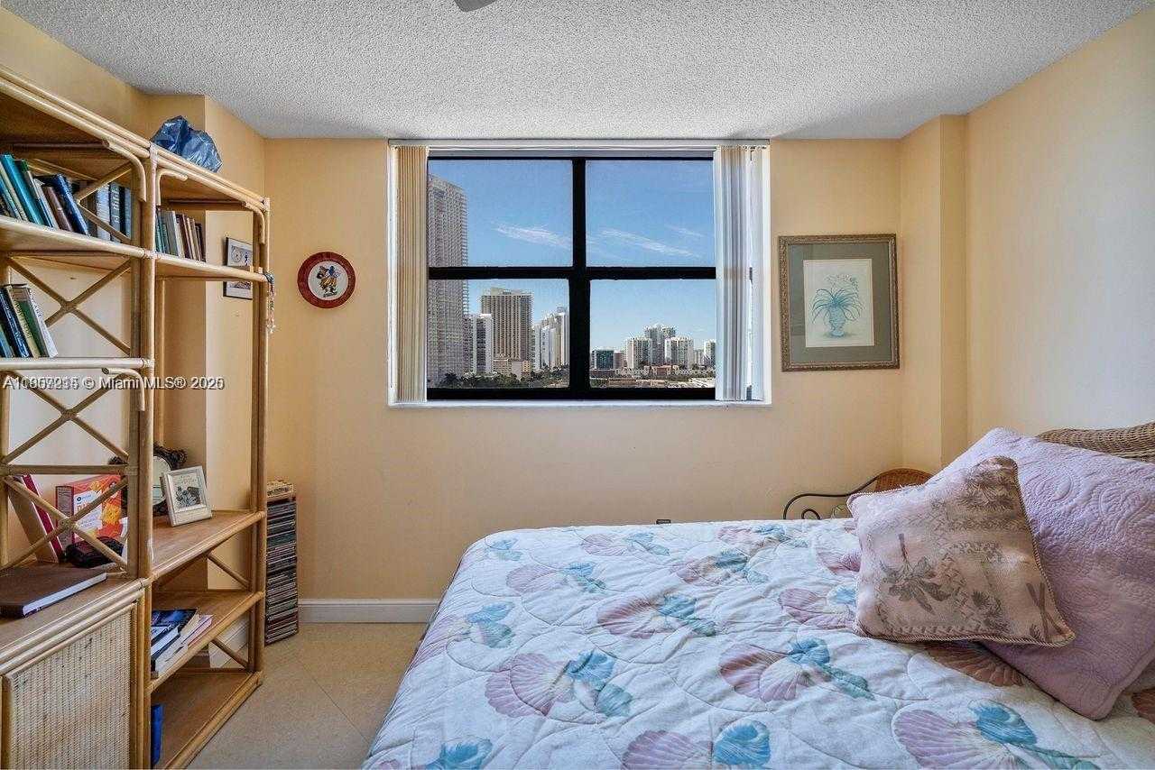 Small Image of 210 174TH ST #1403, Sunny Isles Beach Number 12