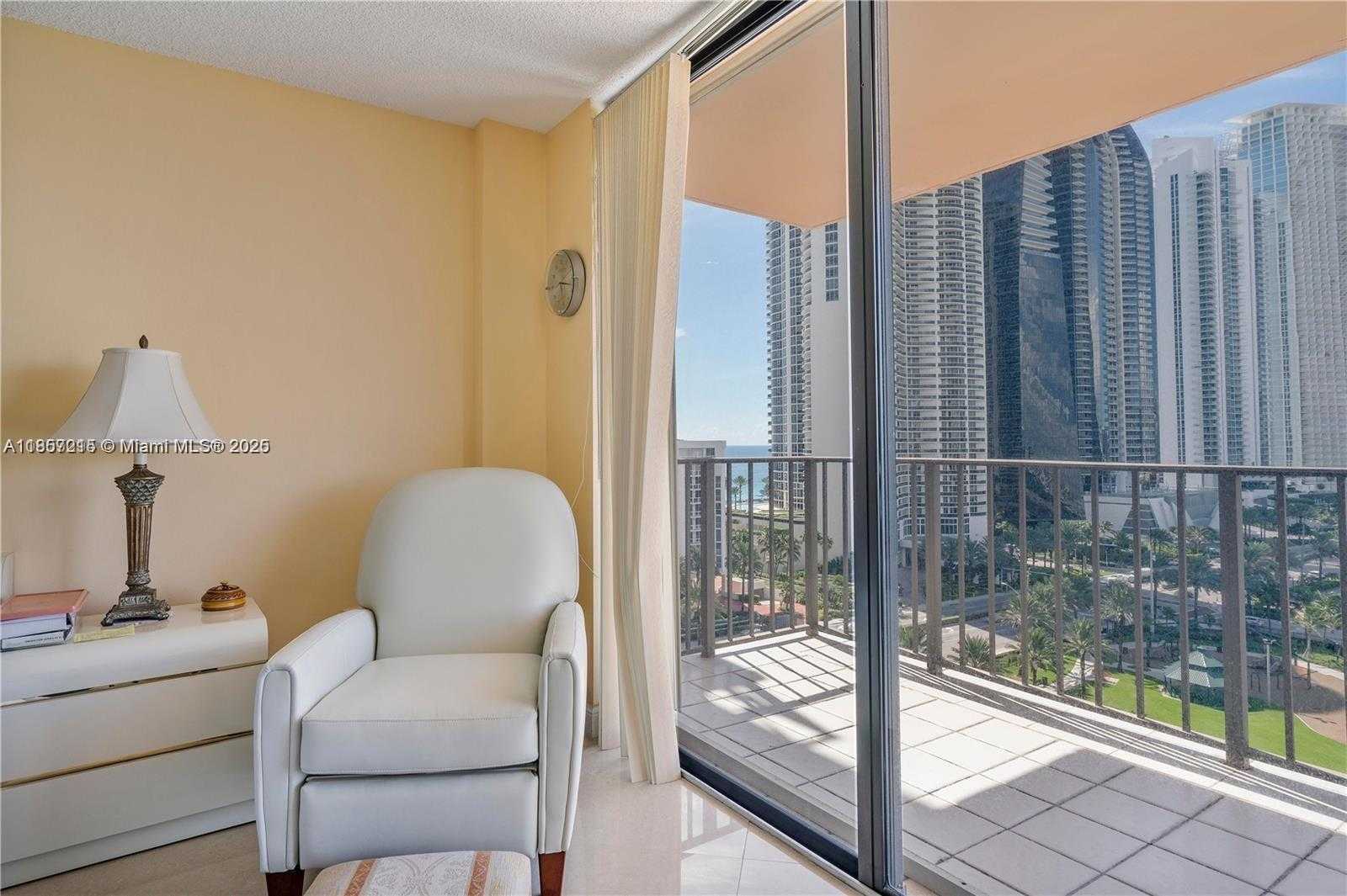 Small Image of 210 174TH ST #1403, Sunny Isles Beach Number 4
