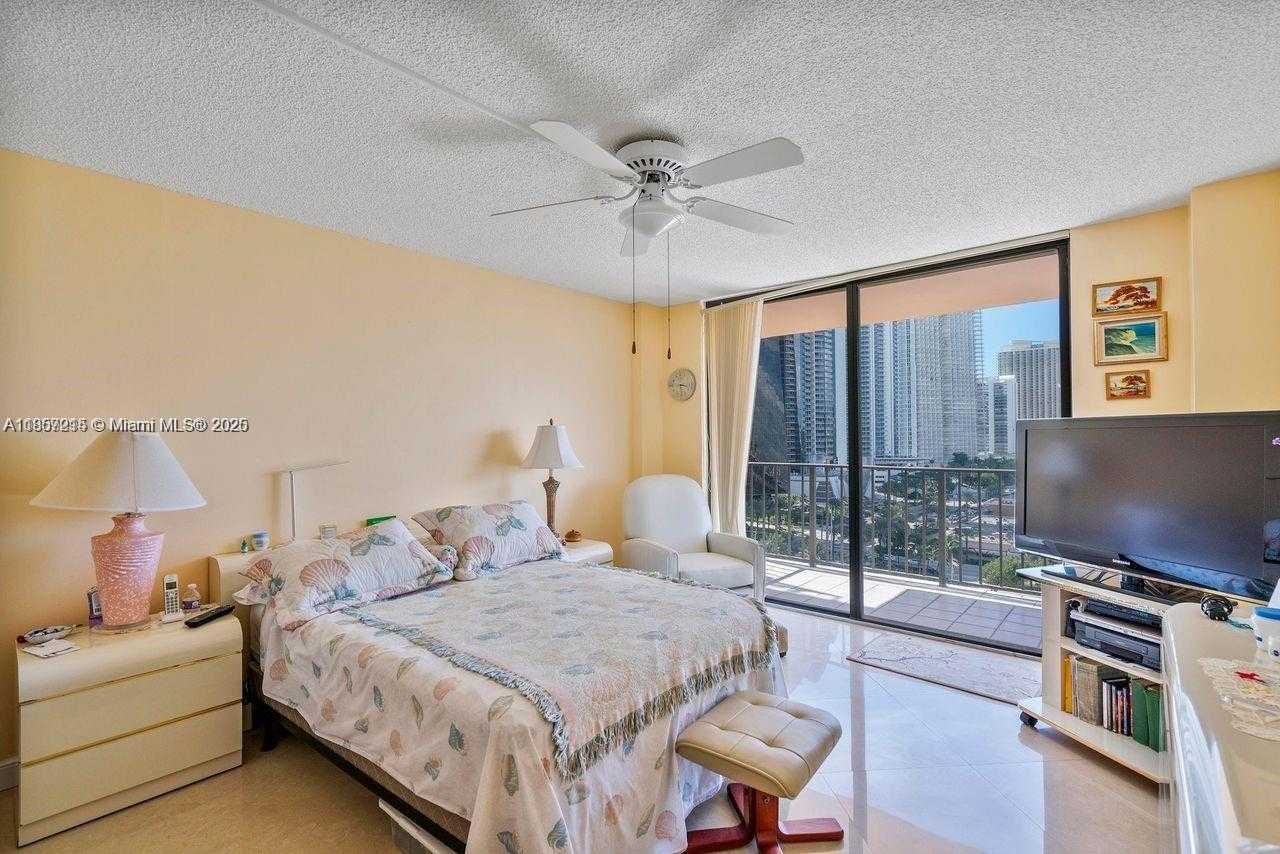 Small Image of 210 174TH ST #1403, Sunny Isles Beach Number 9
