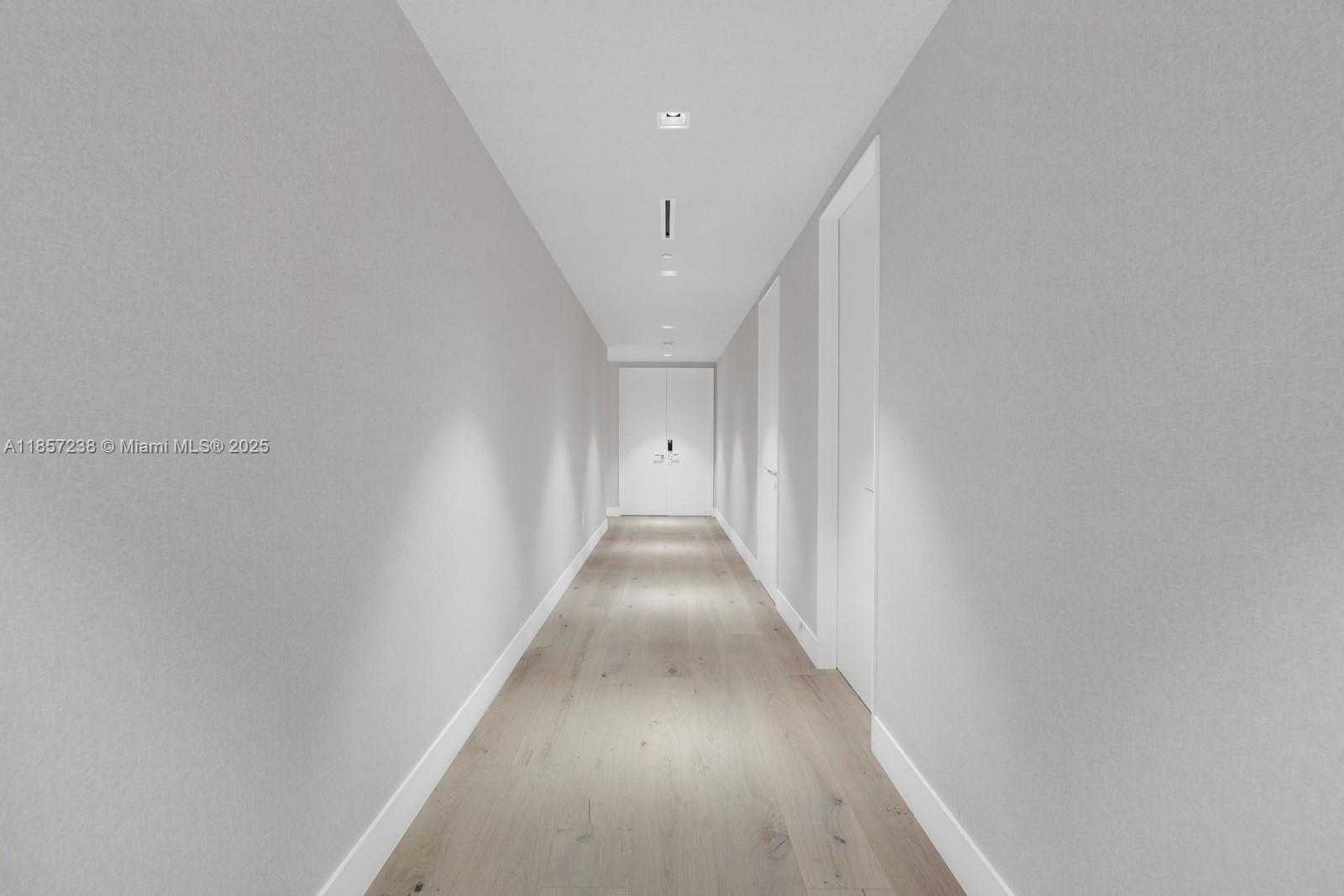 Imagen de Pequeño Objeto