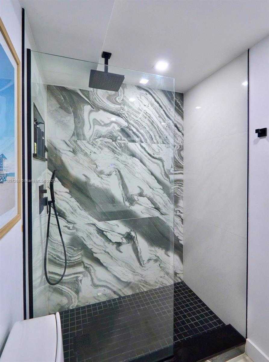 Small Image of 3545 NORTH EAST 166TH ST #510, North Miami Beach Number 11