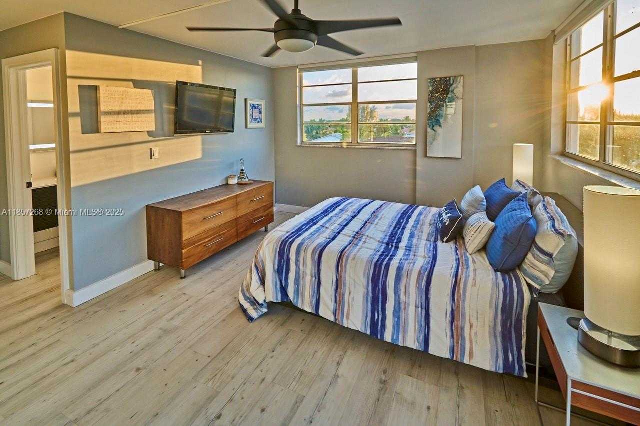 Small Image of 3545 NORTH EAST 166TH ST #510, North Miami Beach Number 13