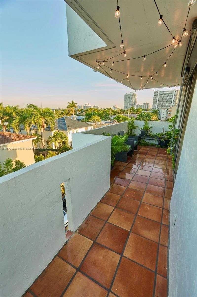 Small Image of 3545 NORTH EAST 166TH ST #510, North Miami Beach Number 26