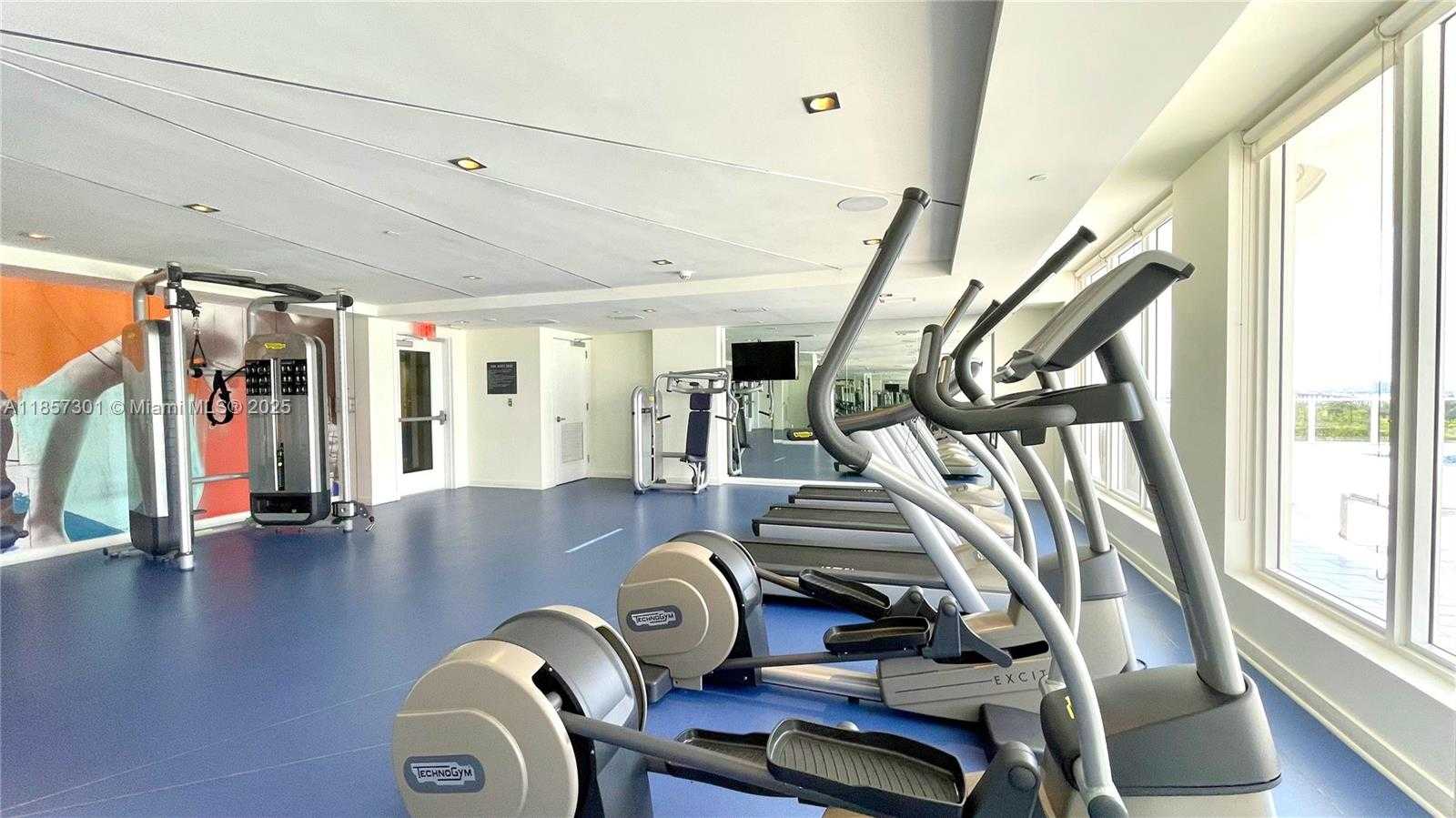Small Image of 4250 BISCAYNE BLVD #1008, Miami Number 38