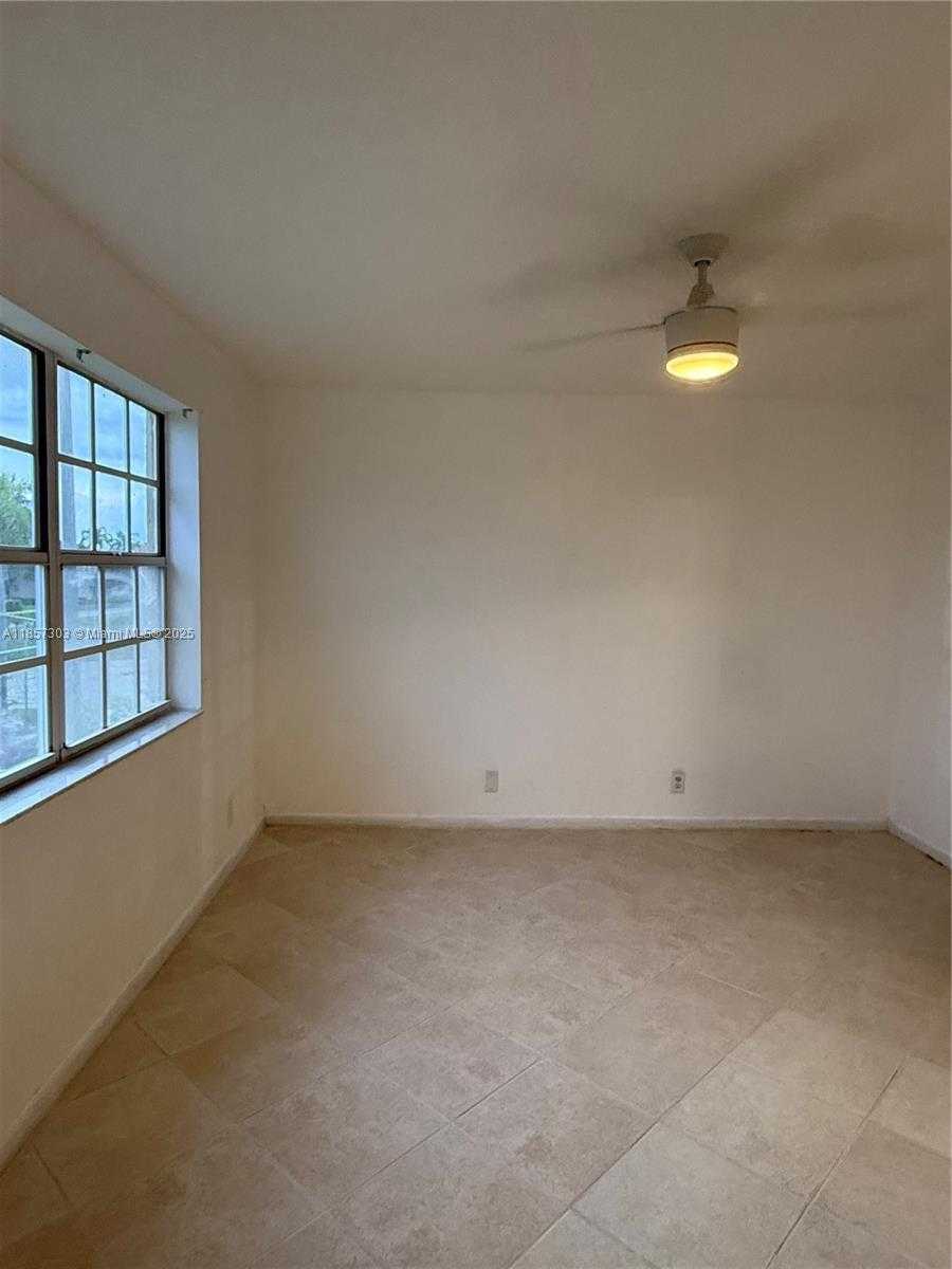 Small Image of 8713 SOUTH WEST 5TH ST #208, Pembroke Pines Number 4