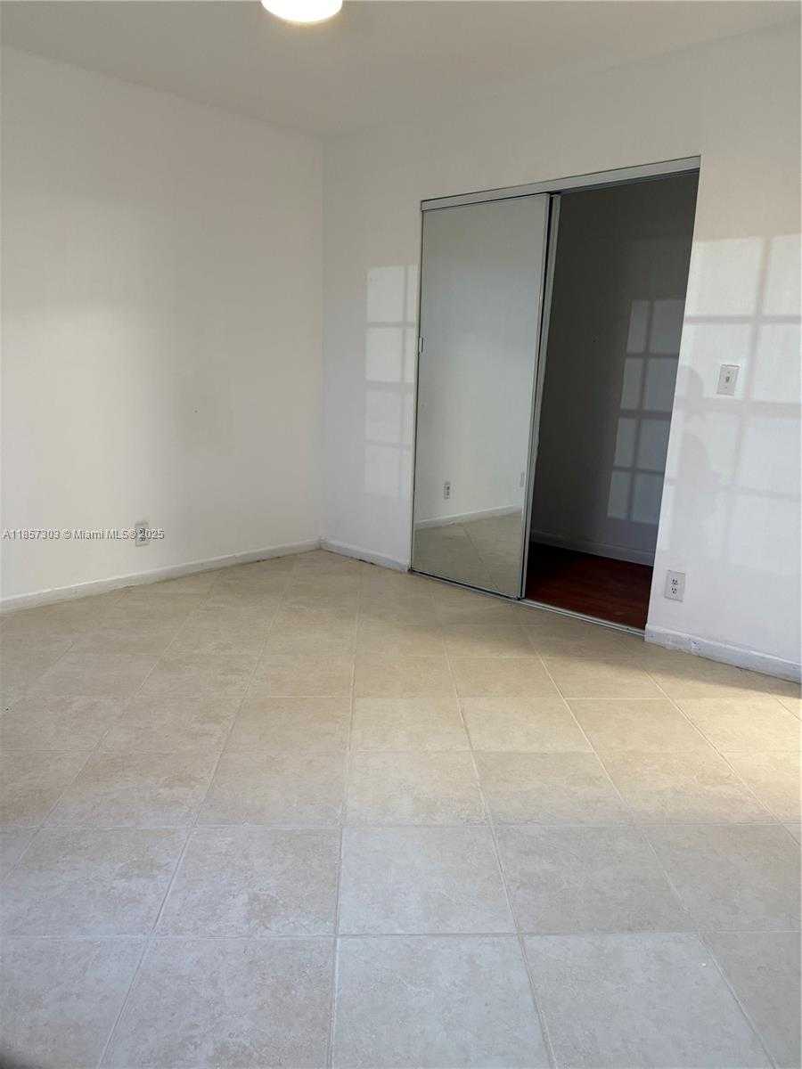 Small Image of 8713 SOUTH WEST 5TH ST #208, Pembroke Pines Number 7