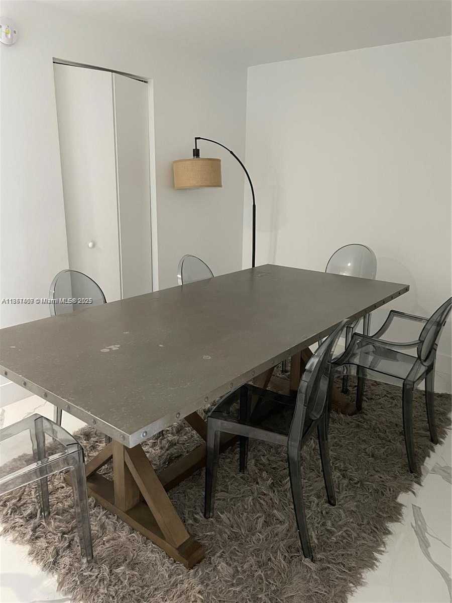 Small Image of 16385 BISCAYNE BLVD #805, North Miami Beach Number 8