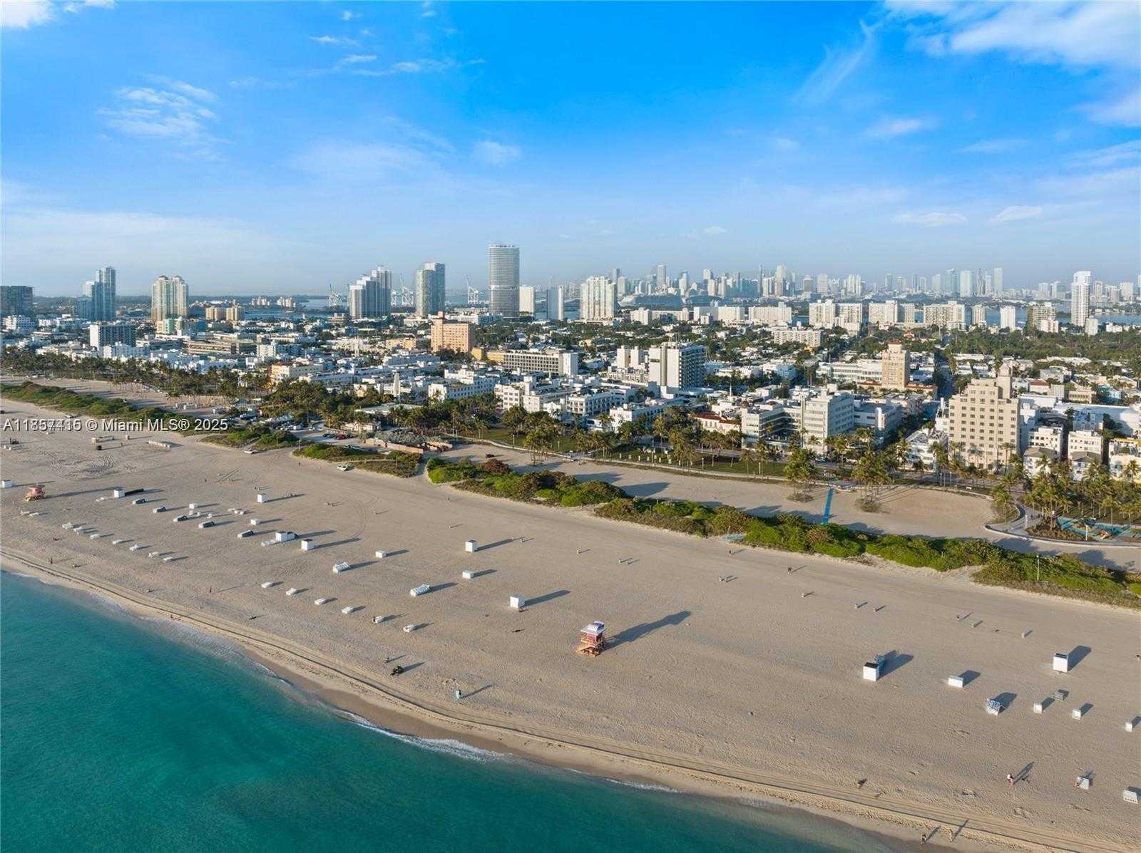Small Image of 1060 OCEAN DR #D309, Miami Beach Number 14
