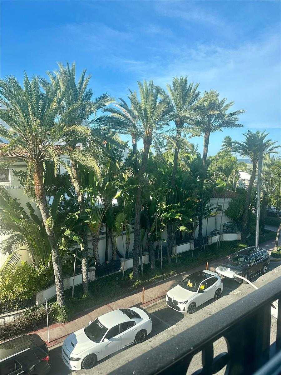 Small Image of 1060 OCEAN DR #D309, Miami Beach Number 19