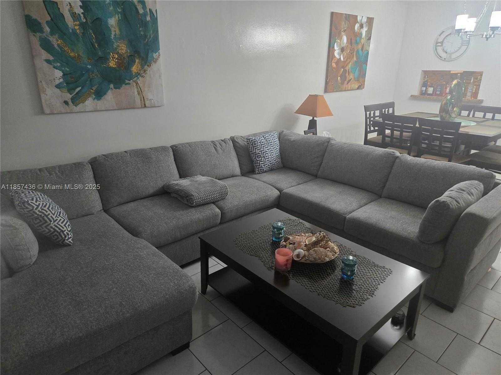 Small Image of 1001 HILLCREST CT #302, Hollywood Number 11