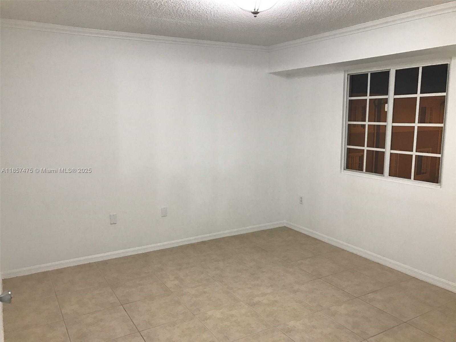 Small Image of 2821 NE 185th St, Aventura, FL 33180, USA Number 12