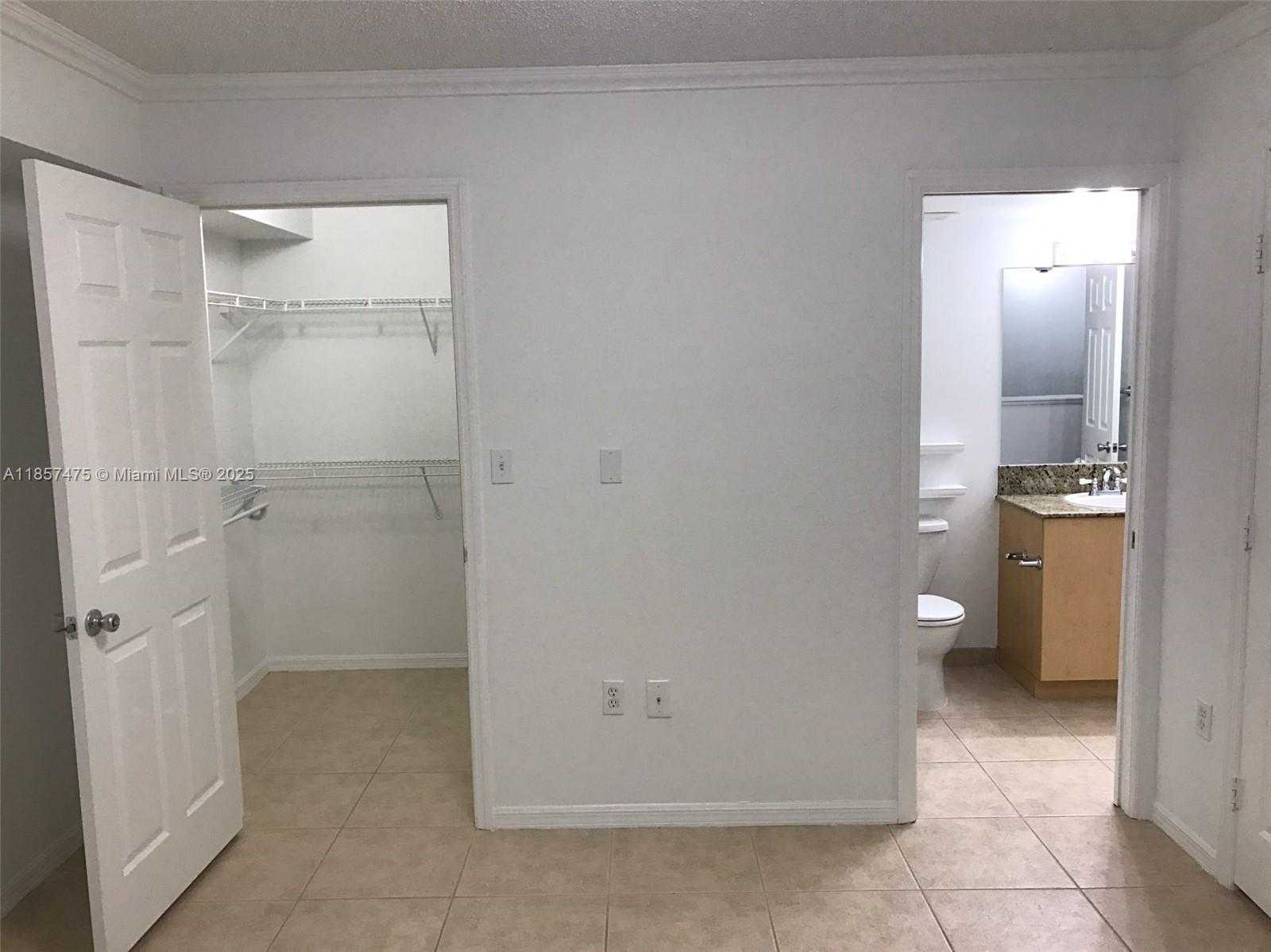 Small Image of 2821 NE 185th St, Aventura, FL 33180, USA Number 13