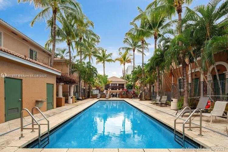 Small Image of 2821 NE 185th St, Aventura, FL 33180, USA Number 32