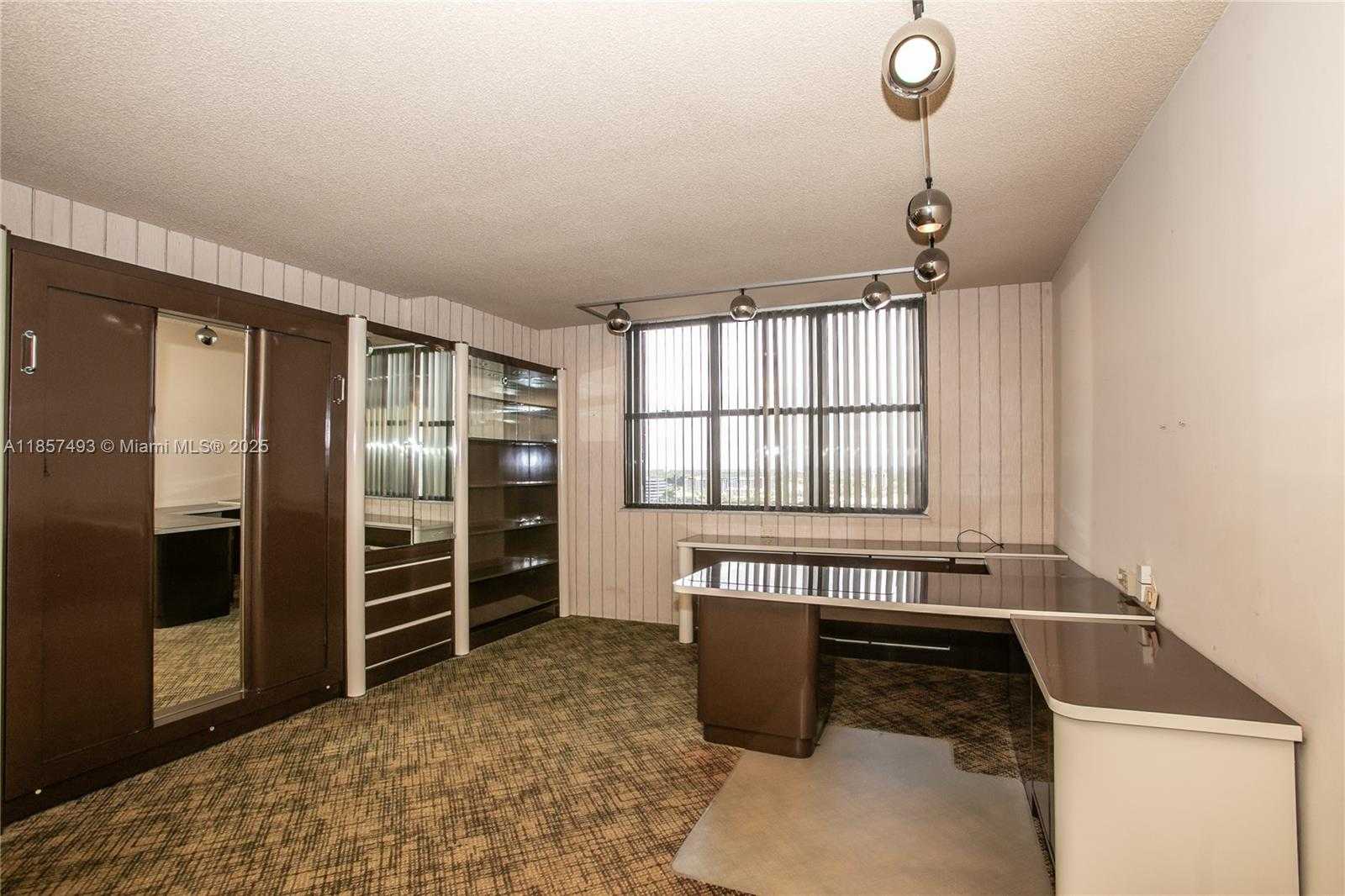 Small Image of 1800 NORTH EAST 114TH ST #1803, Miami Number 18