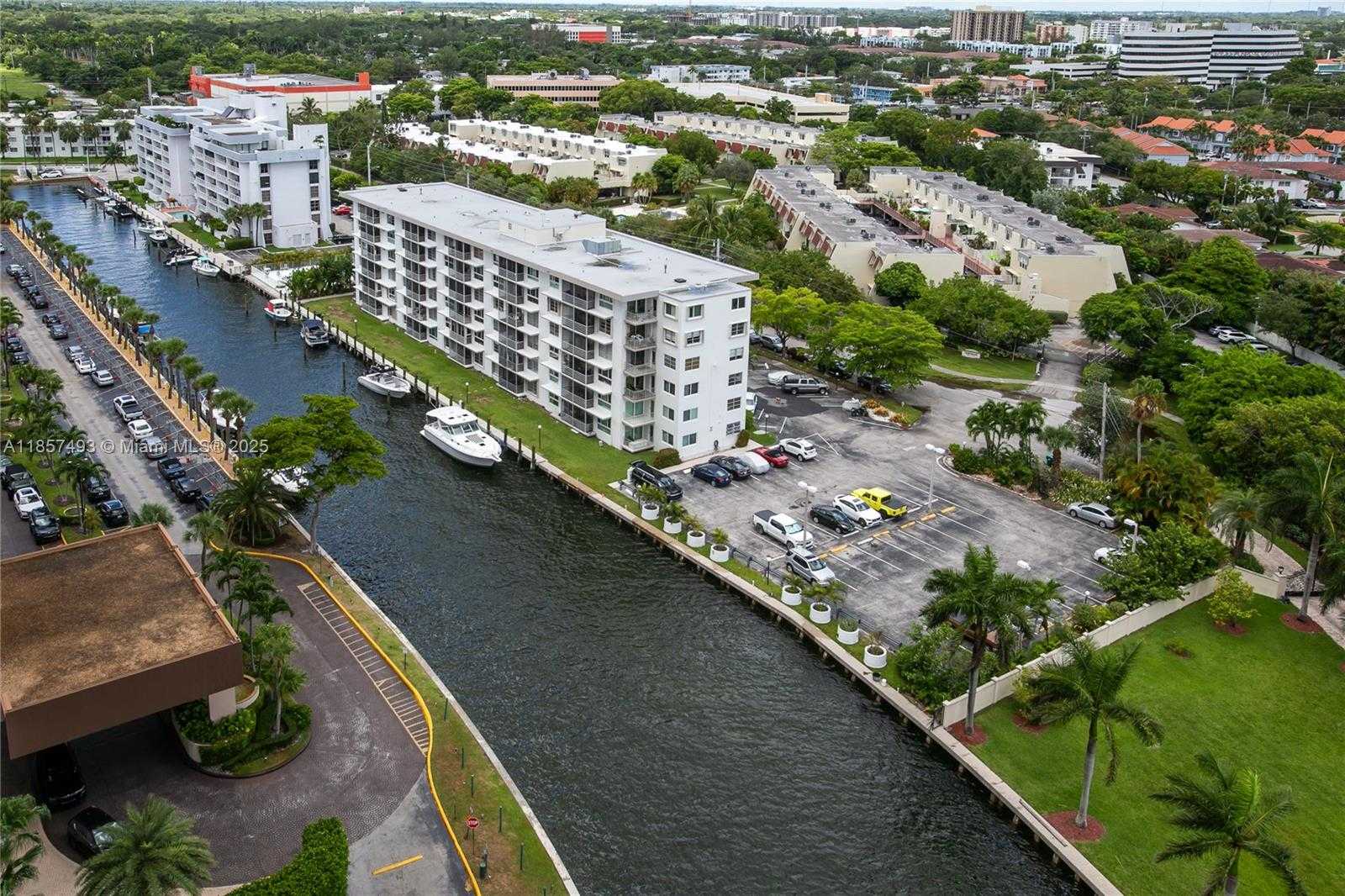 Small Image of 1800 NORTH EAST 114TH ST #1803, Miami Number 3
