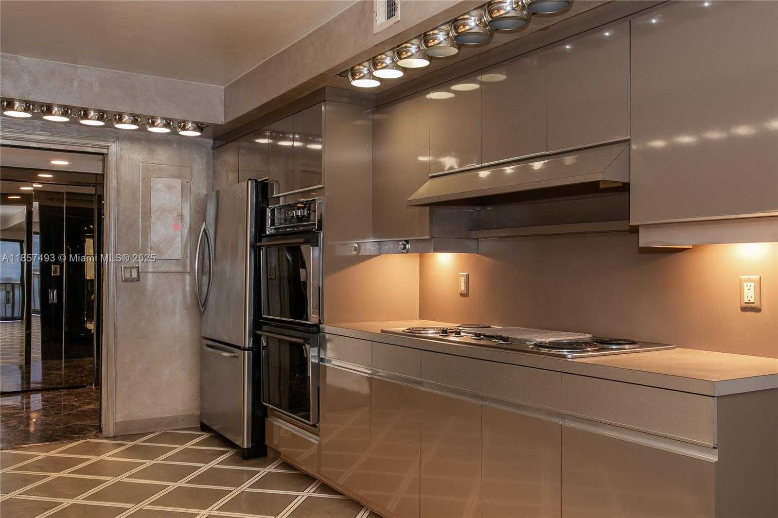Small Image of 1800 NORTH EAST 114TH ST #1803, Miami Number 8