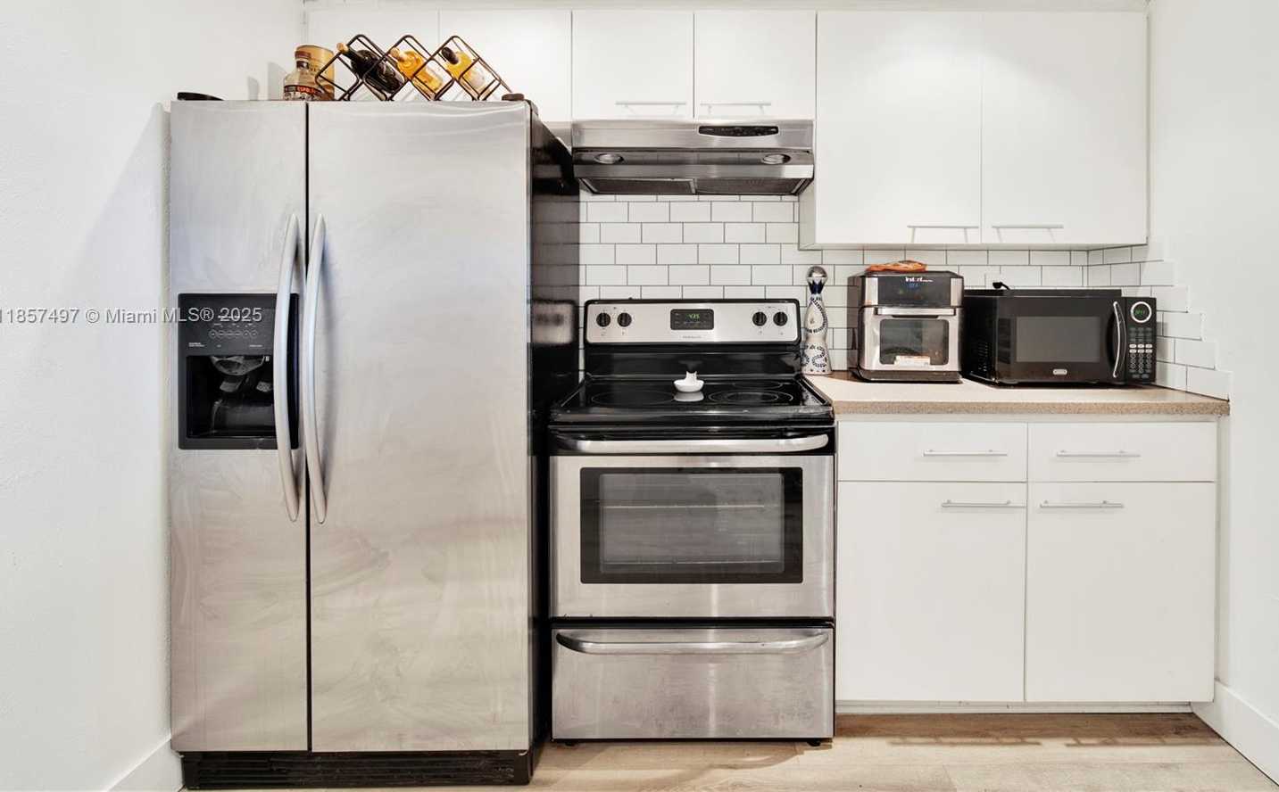 Small Image of 555 NORTH EAST 15TH ST #31E, Miami Number 19