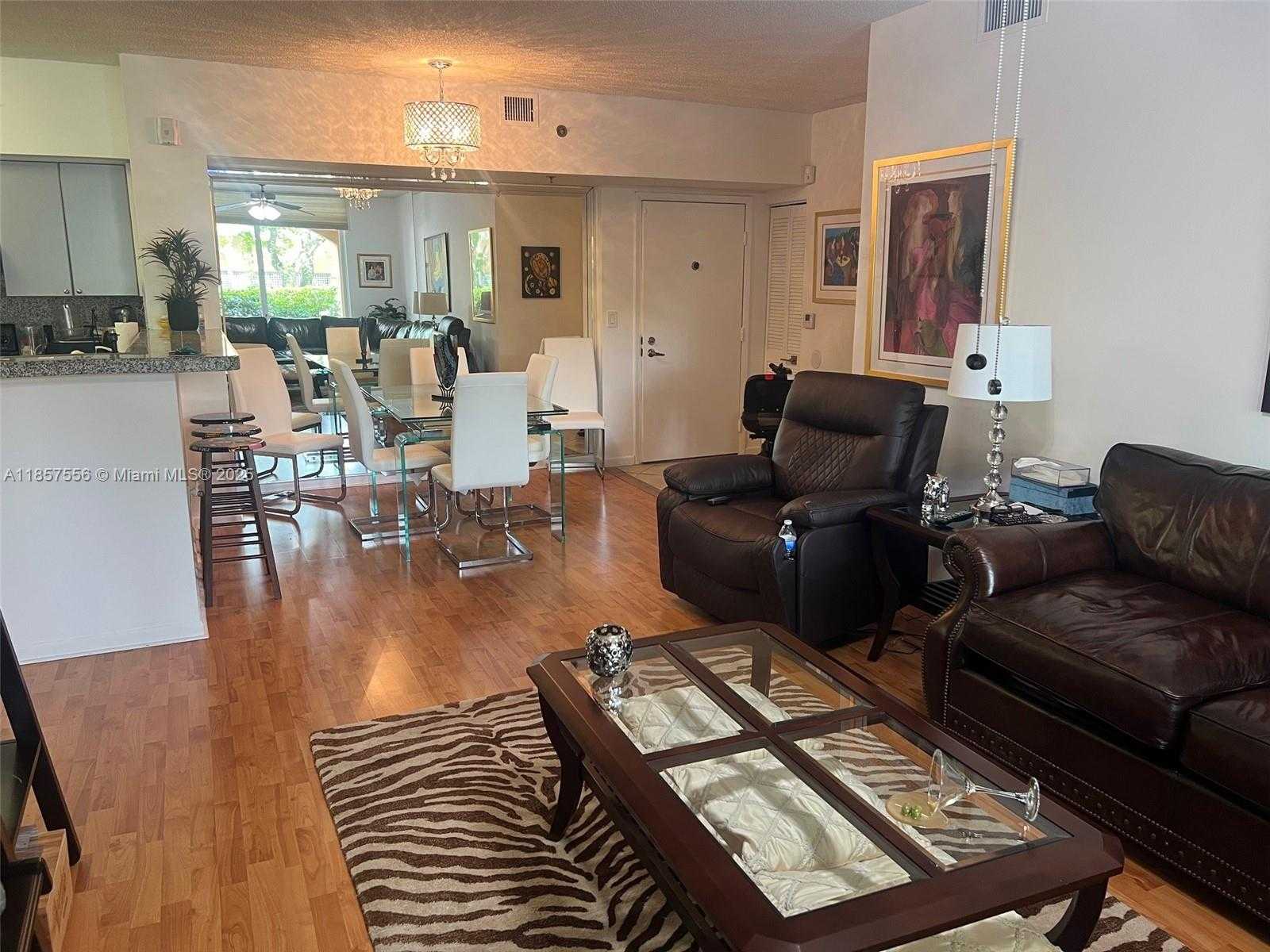 Small Image of 19877 EAST COUNTRY CLUB DR #3101, Aventura Number 2
