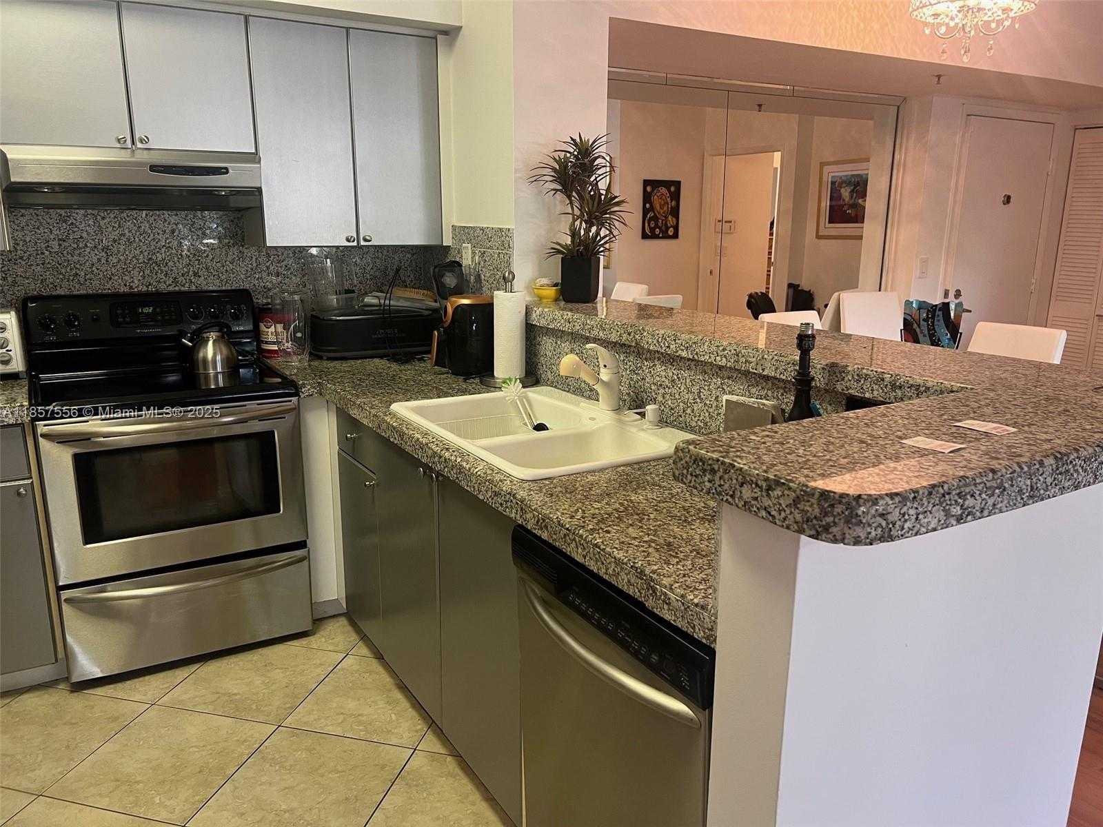 Small Image of 19877 EAST COUNTRY CLUB DR #3101, Aventura Number 3