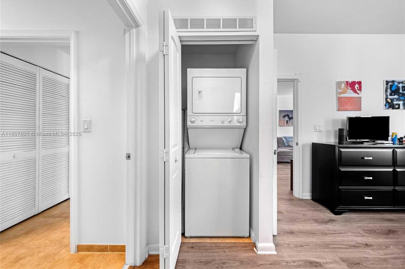 Small Image of 7350 SOUTH WEST 89TH ST #411S, Miami Number 10