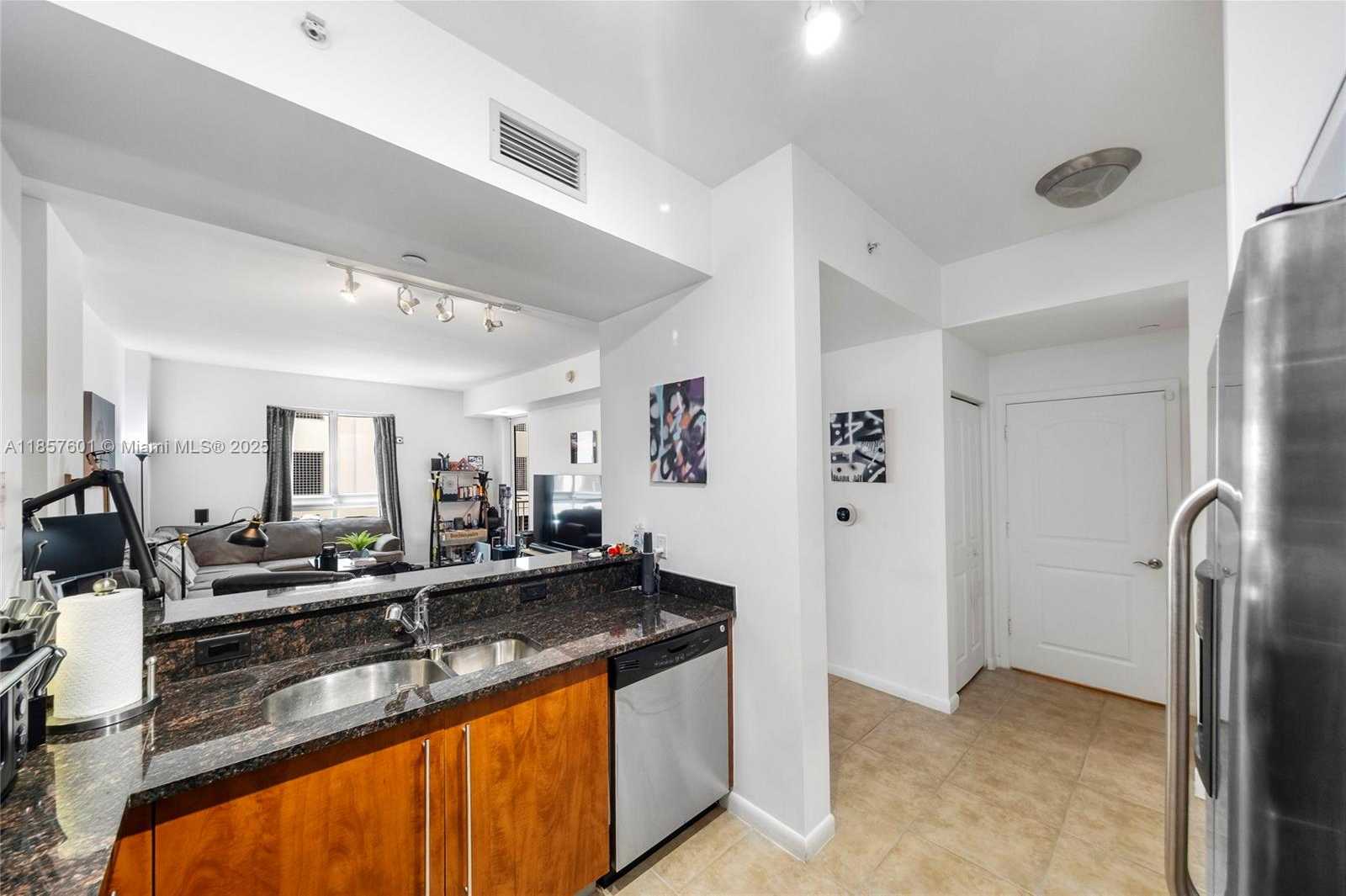 Small Image of 7350 SOUTH WEST 89TH ST #411S, Miami Number 6